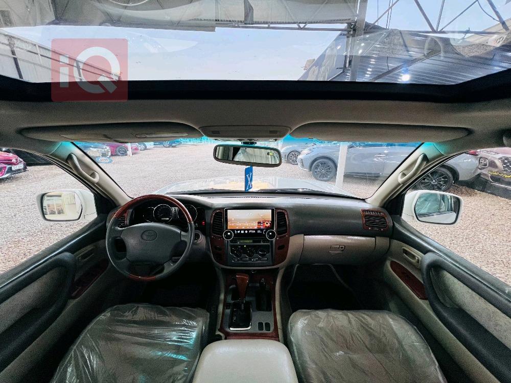 تويوتا لاندكروزر